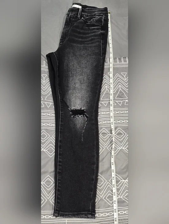 Good American Good Waist Black Cropped Distressed Skinny Jeans Size 4/27 - Picture 2 of 7